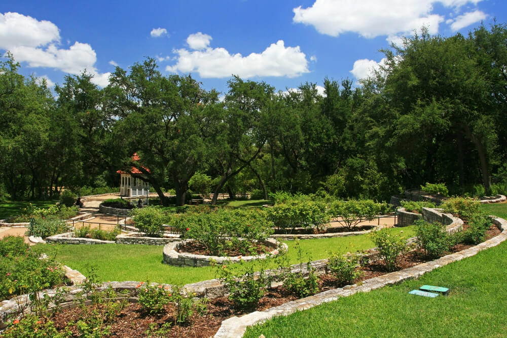 Finding free things to do in Austin is a walk in the park